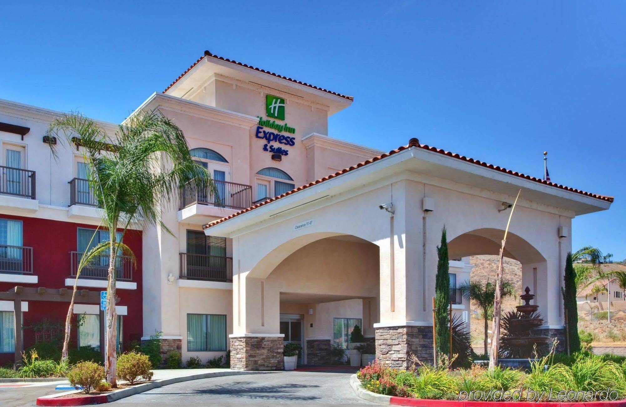 Holiday Inn Express Hotel & Suites Lake Elsinore By Ihg Екстер'єр фото